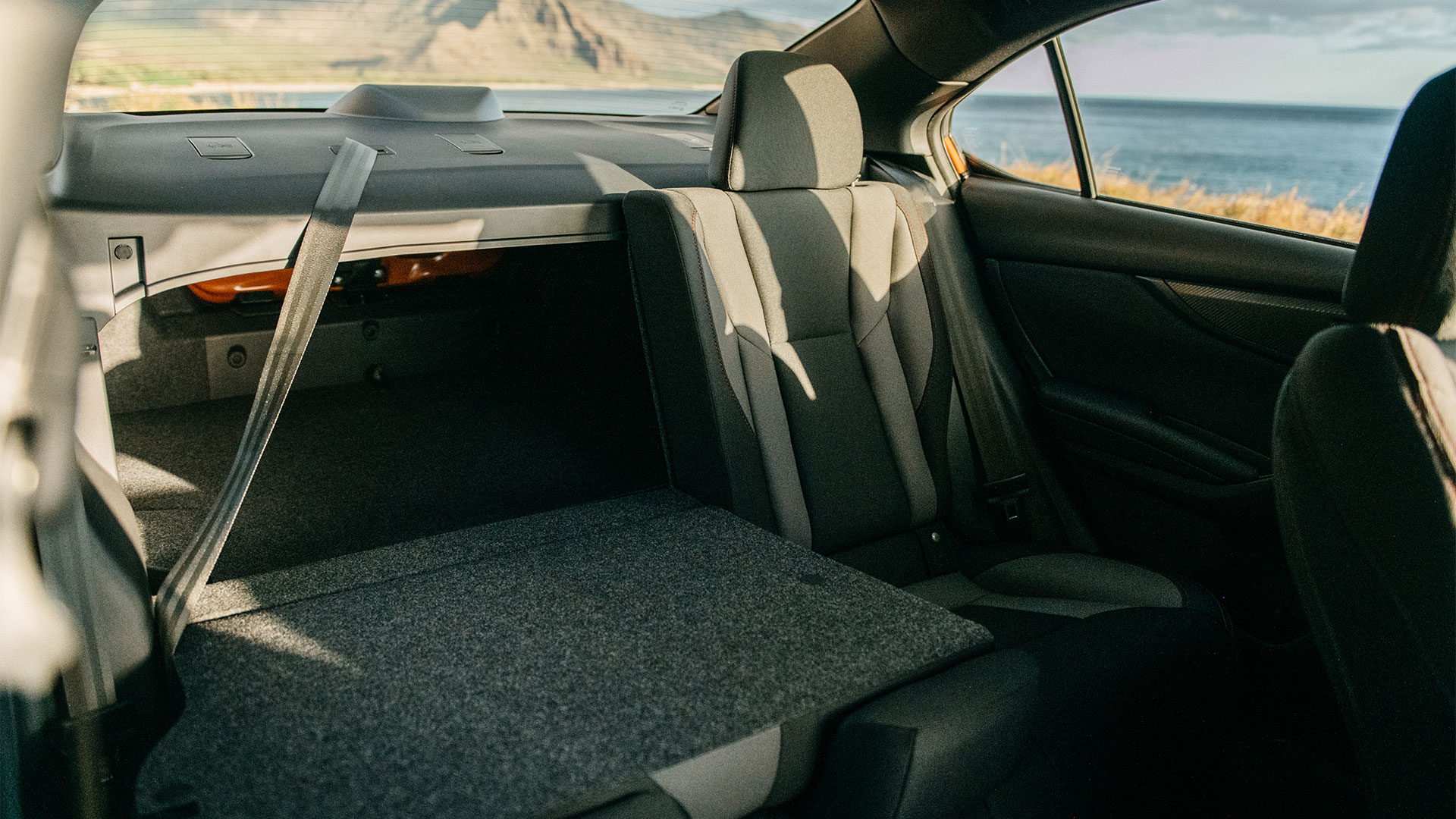 WRX Premium with adjustable cargo space